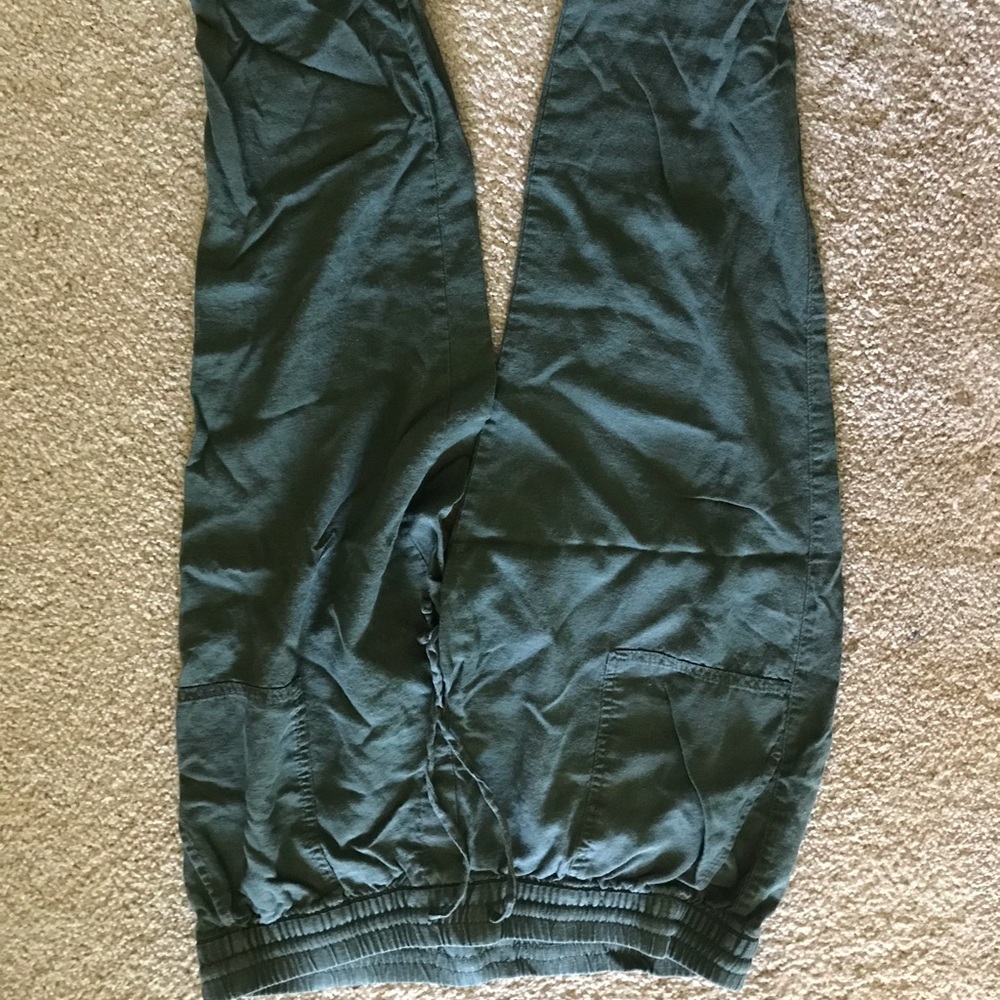 Old Navy cropped linen pants